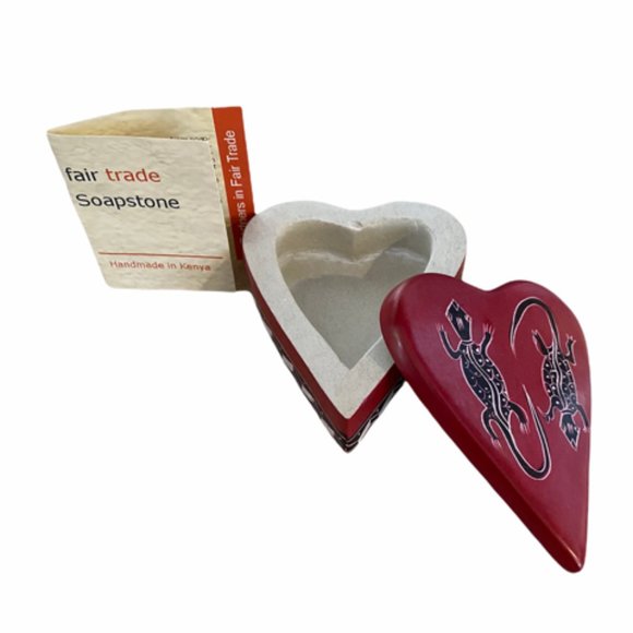 Fair Trade SMOLart Heart Shaped Lizard Box NIB - Picture 4 of 4